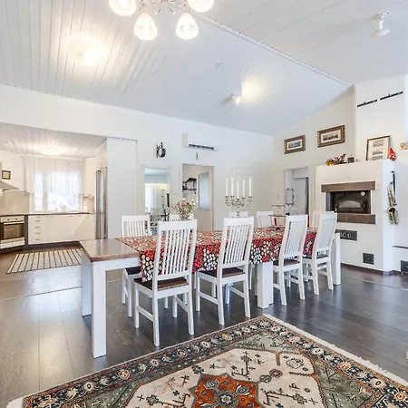 Apartamento Riverside Family House Near Santa Claus Village - Sauna & Aurora View *