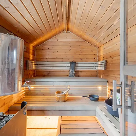 Riverside Family House Near Santa Claus Village - Sauna & Aurora View Apartmán Rovaniemi