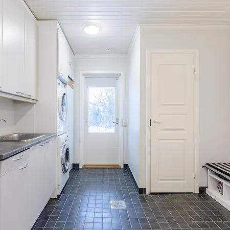 Riverside Family House Near Santa Claus Village - Sauna & Aurora View Apartment *