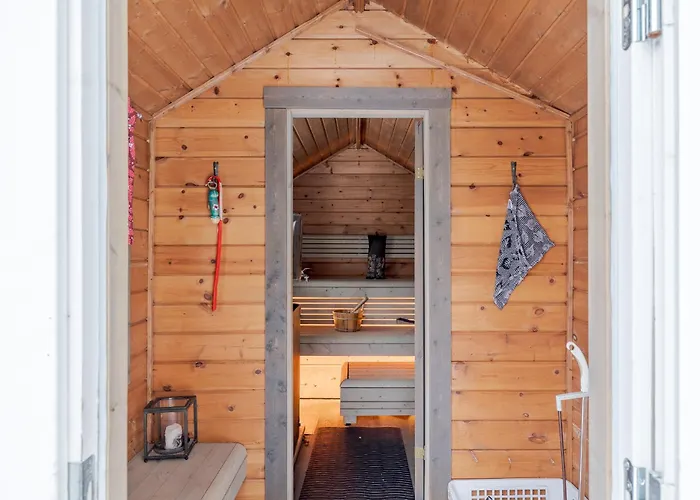 Riverside Family House Near Santa Claus Village - Sauna & Aurora View